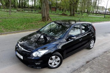 .. Klimatyzacja .. Grzane Fotele i Lusterka .. 2 komplety KÓŁ ..