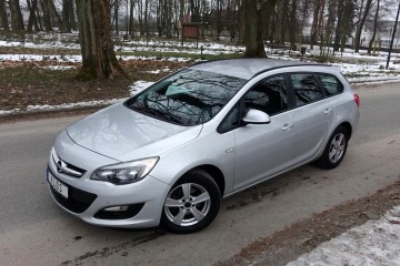 .. Serwisowany do końca .. Wypinany HAK ..