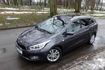 .. Serwis .. Nawigacja .. Grzana Kierownica i Fotele .. Kamera .. PDC