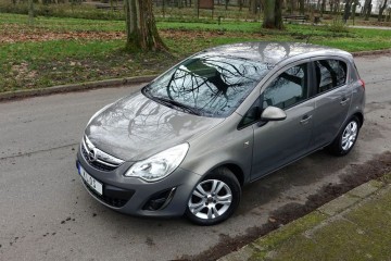 .. Klimatyzacja .. Kontrola trakcji .. Aluminiowe Felgi ..