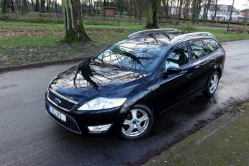 . . Klimatronik . . 2 x PDC . . Grzane Fotele  . . Stan BDB . .