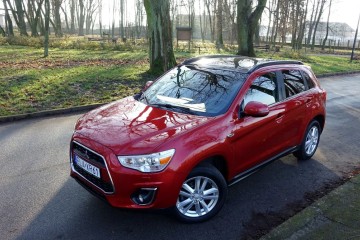 .. Kamera .. Xenon .. Klimatronik .. Szklany panoramiczny dach ..