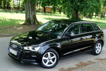 . . Serwisowany . . 7 x AIR BAG . . Grzane Fotele . . Stan BDB ..