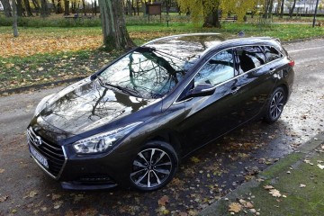 Serwis .. Nawigacja .. Grzana Kierownica i Fotele .. Kamera .. PDC