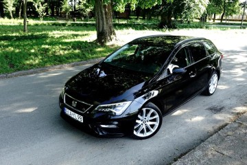 .. Panorama dach .. Klimatronik .. Tempomat Aktywny .. Full Led .. PDC