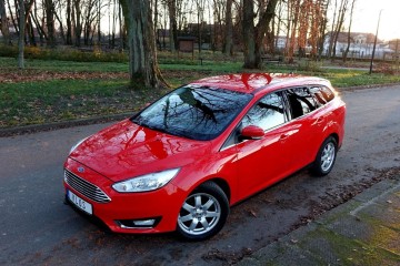 .. Navi .. Grzana Kierownica , Fotele i SZYBY .. Czujniki parkowania