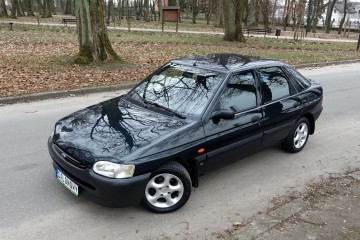 . Salon Polska .. Pierwszy Właściciel .. Org.Lakier .. 2 komplety KÓŁ